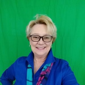 Meet your Posher, Maryjo